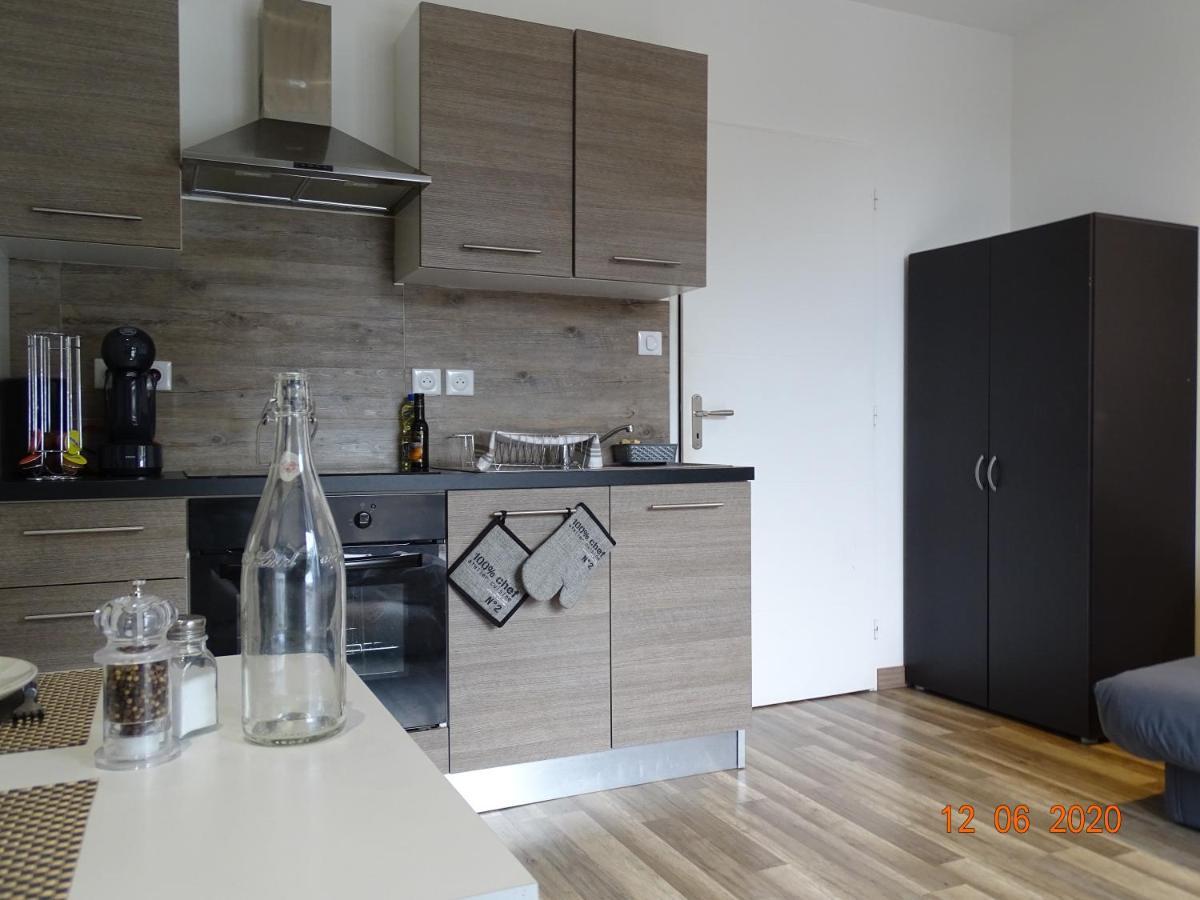 Legend- Parking Prive Gratuit- Terrasse Privee- Wifi - Convert - Alimentec Bourg-en-Bresse Luaran gambar