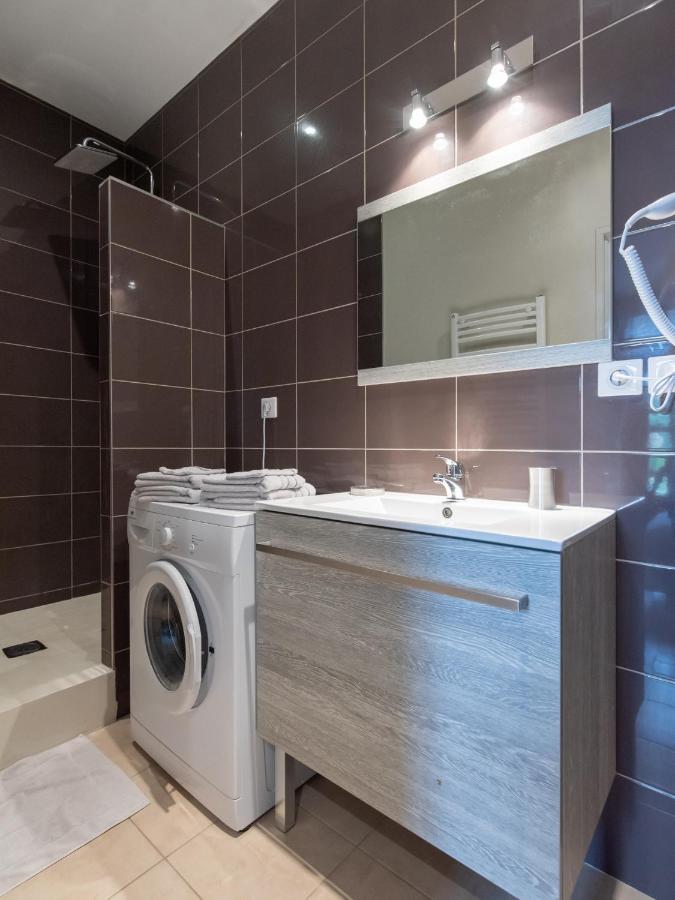 Legend- Parking Prive Gratuit- Terrasse Privee- Wifi - Convert - Alimentec Bourg-en-Bresse Luaran gambar