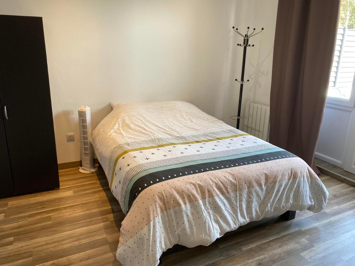 Legend- Parking Prive Gratuit- Terrasse Privee- Wifi - Convert - Alimentec Bourg-en-Bresse Luaran gambar