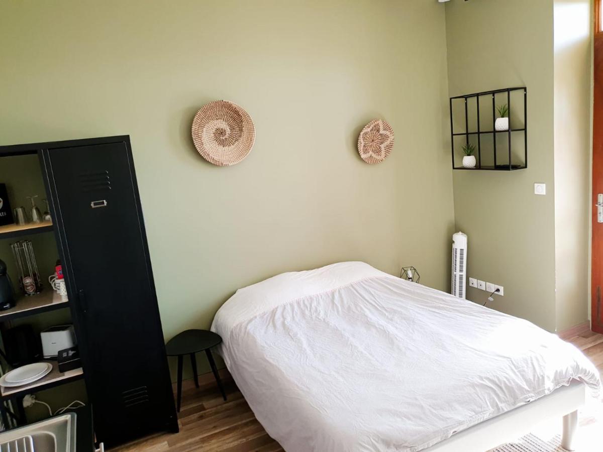 Legend- Parking Prive Gratuit- Terrasse Privee- Wifi - Convert - Alimentec Bourg-en-Bresse Luaran gambar