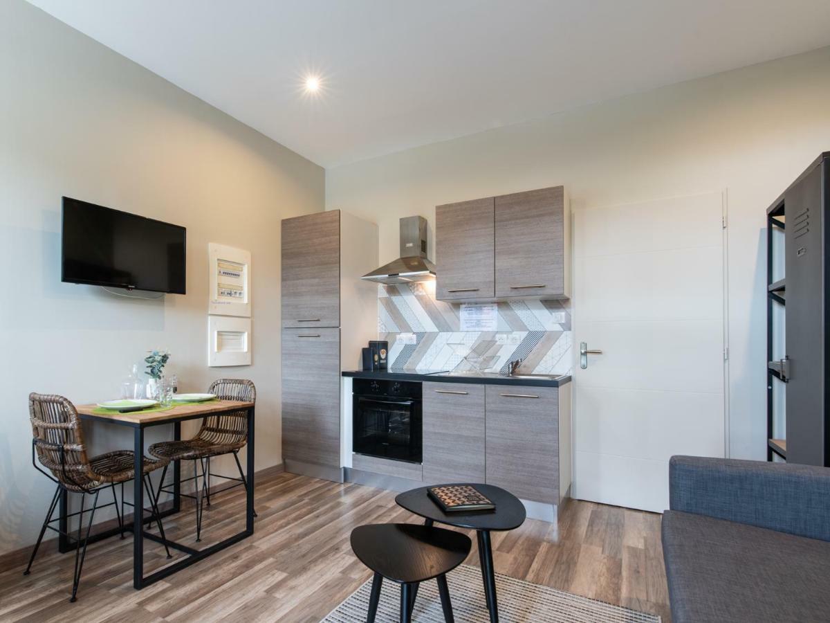 Legend- Parking Prive Gratuit- Terrasse Privee- Wifi - Convert - Alimentec Bourg-en-Bresse Luaran gambar
